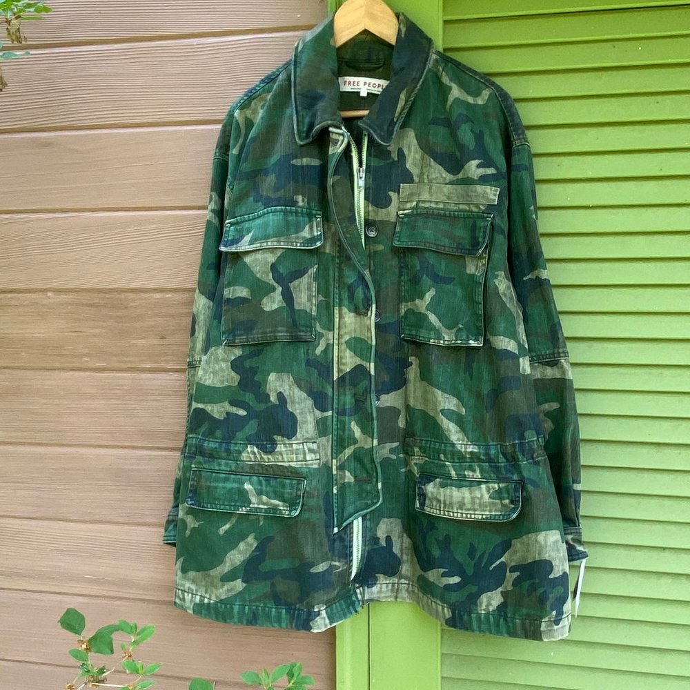 NWT Free People Camo Jacket - Size Large